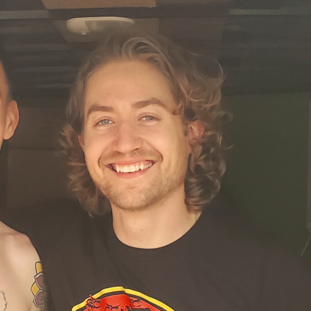 Meet your Posher, Corey